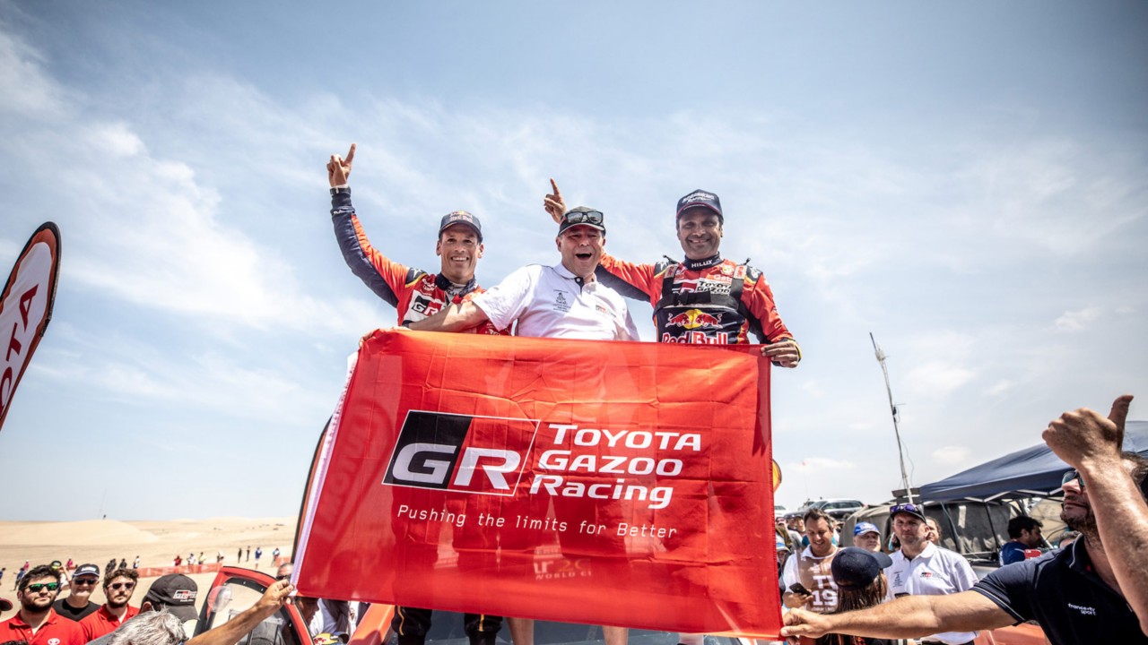 Toyota Hilux vyhrála Rallye Dakar